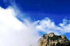 探索國(guó)內(nèi)旅游勝地，感受大好河山